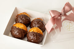 Signature sweet box