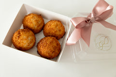 Signature sweet box