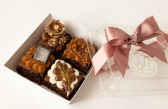Signature sweet box