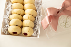 Signature sweet box